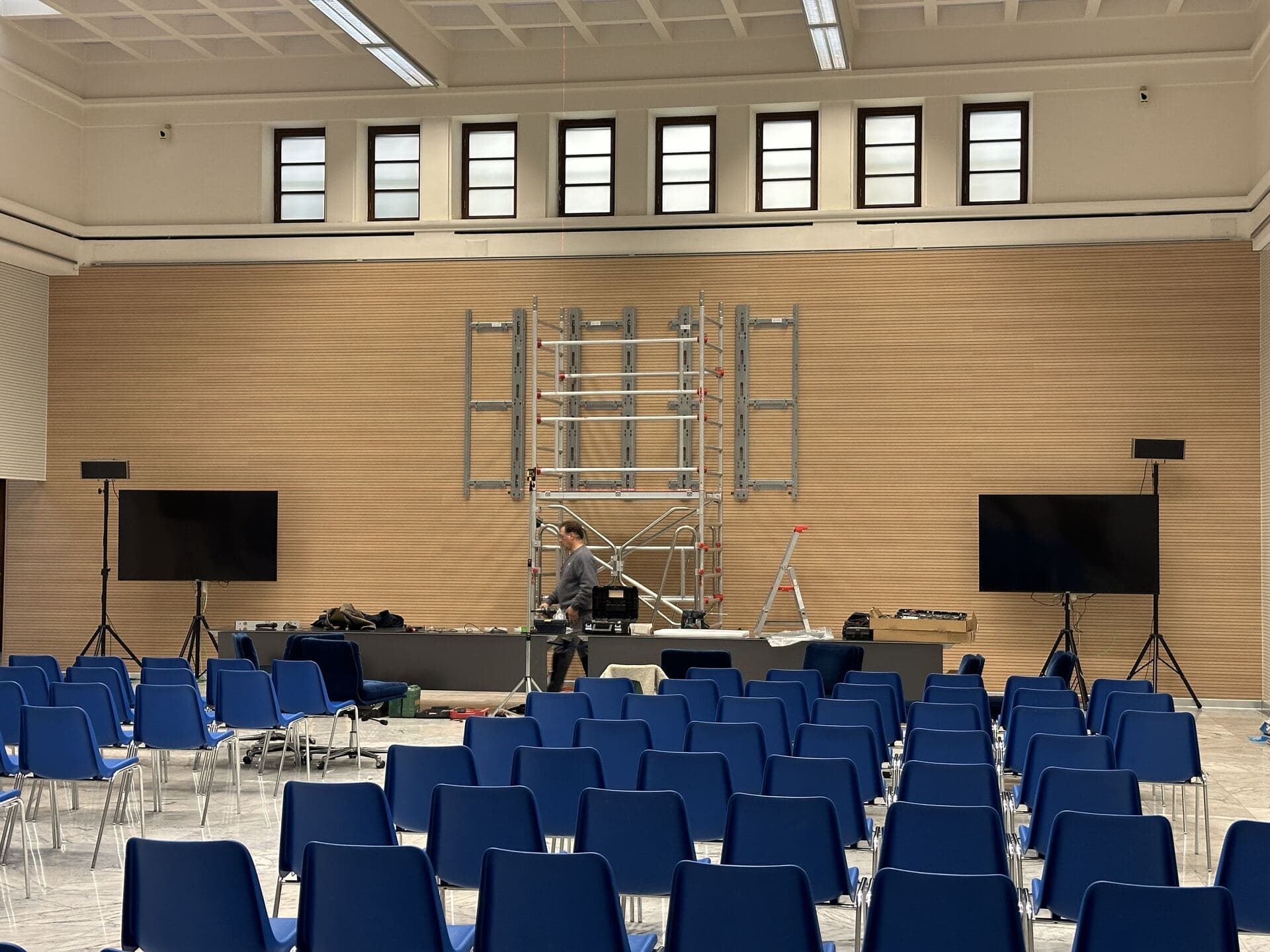 Installazione Fissa staffe per Ledwall Philips Vaticano