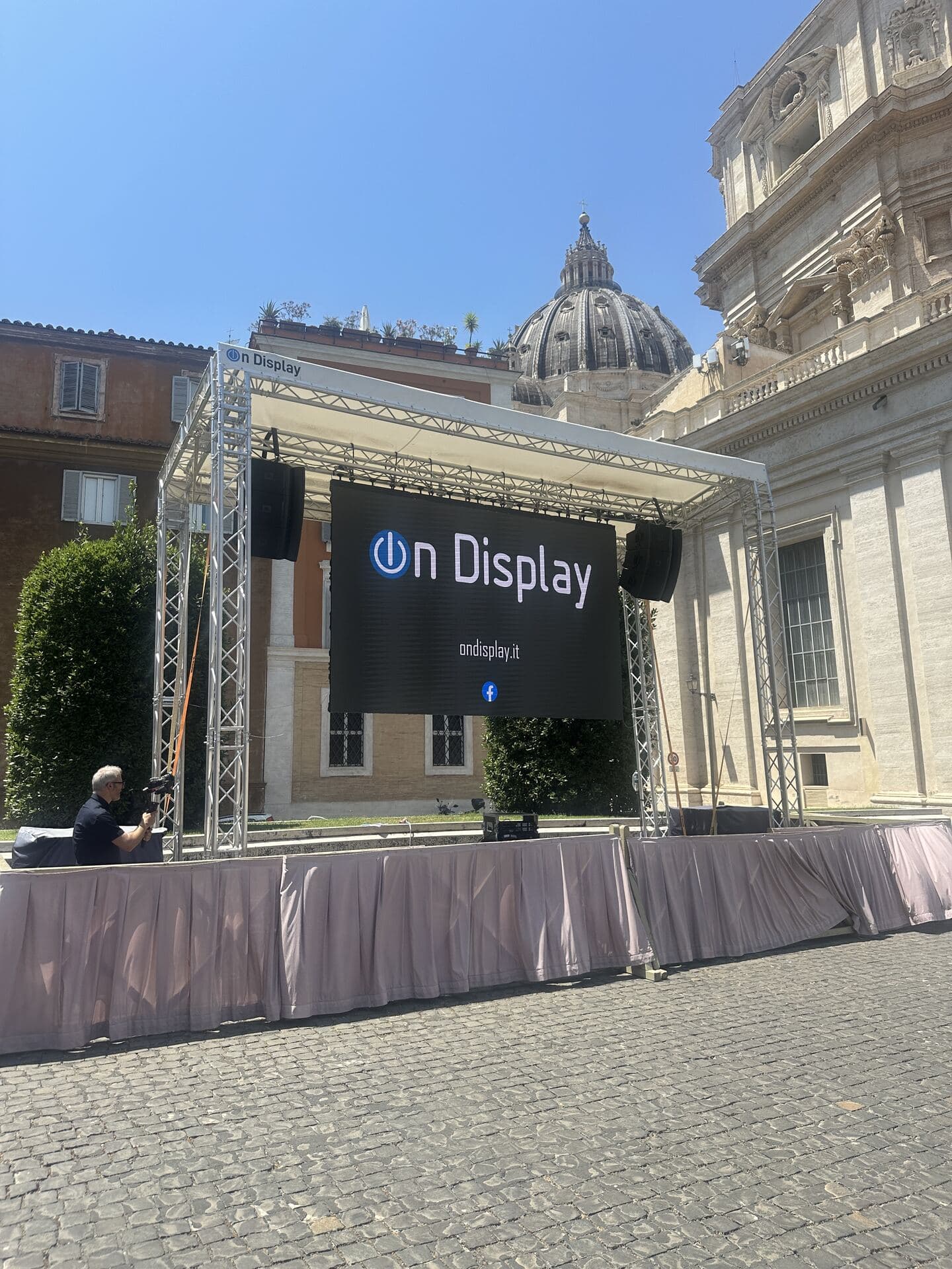Struttura Coperta con Audio e Video – Aula Paolo VI, Roma 2025